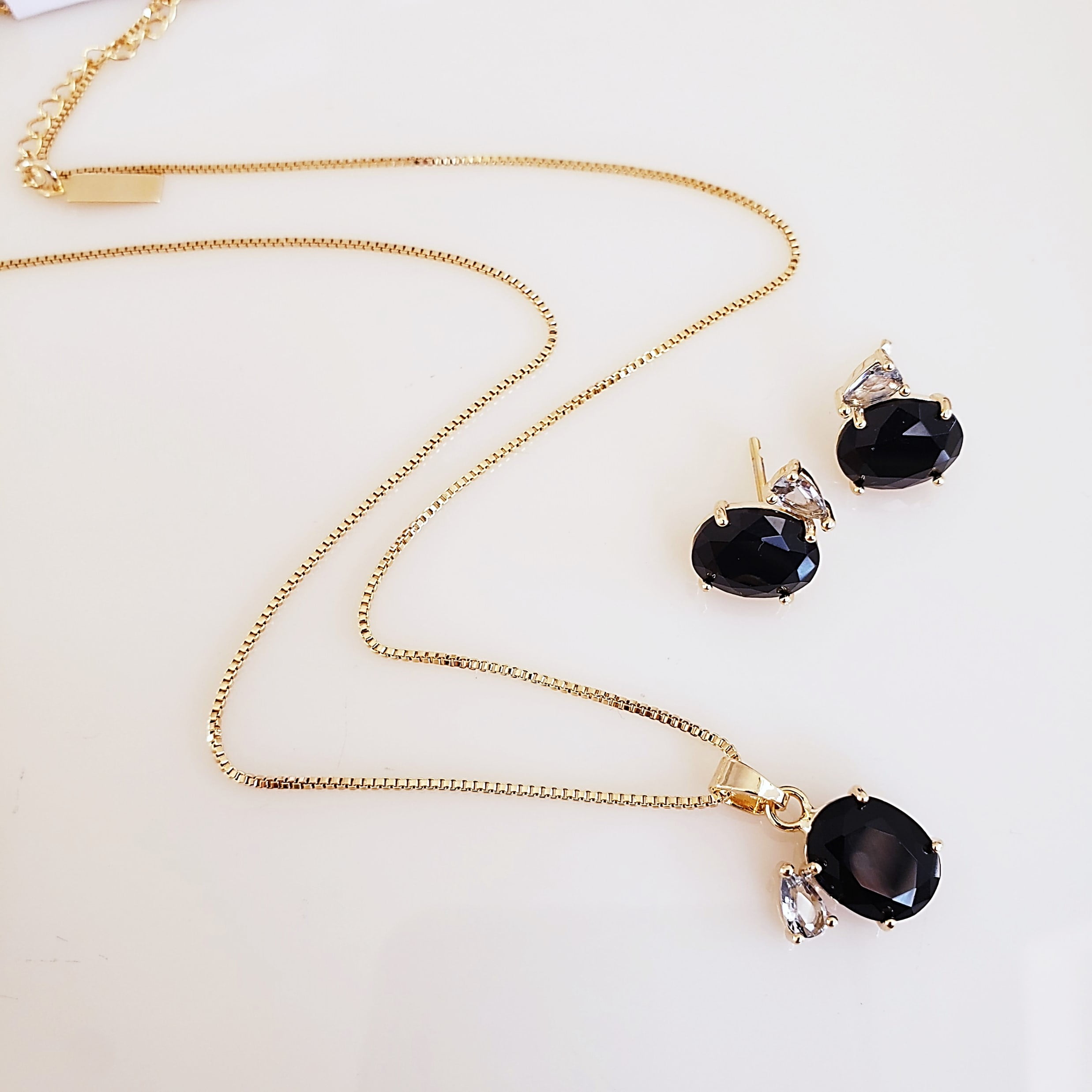 CONJUNTO PONTO DE LUZ FANCY -CRISTAL PRETO ÔNIX E DIAMANTE NEGRO 